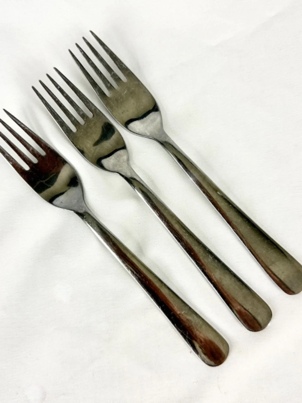 Ikea Dragon 3 Dinner Forks Stainless Steel China 7.5 inches Long Thanksgiving